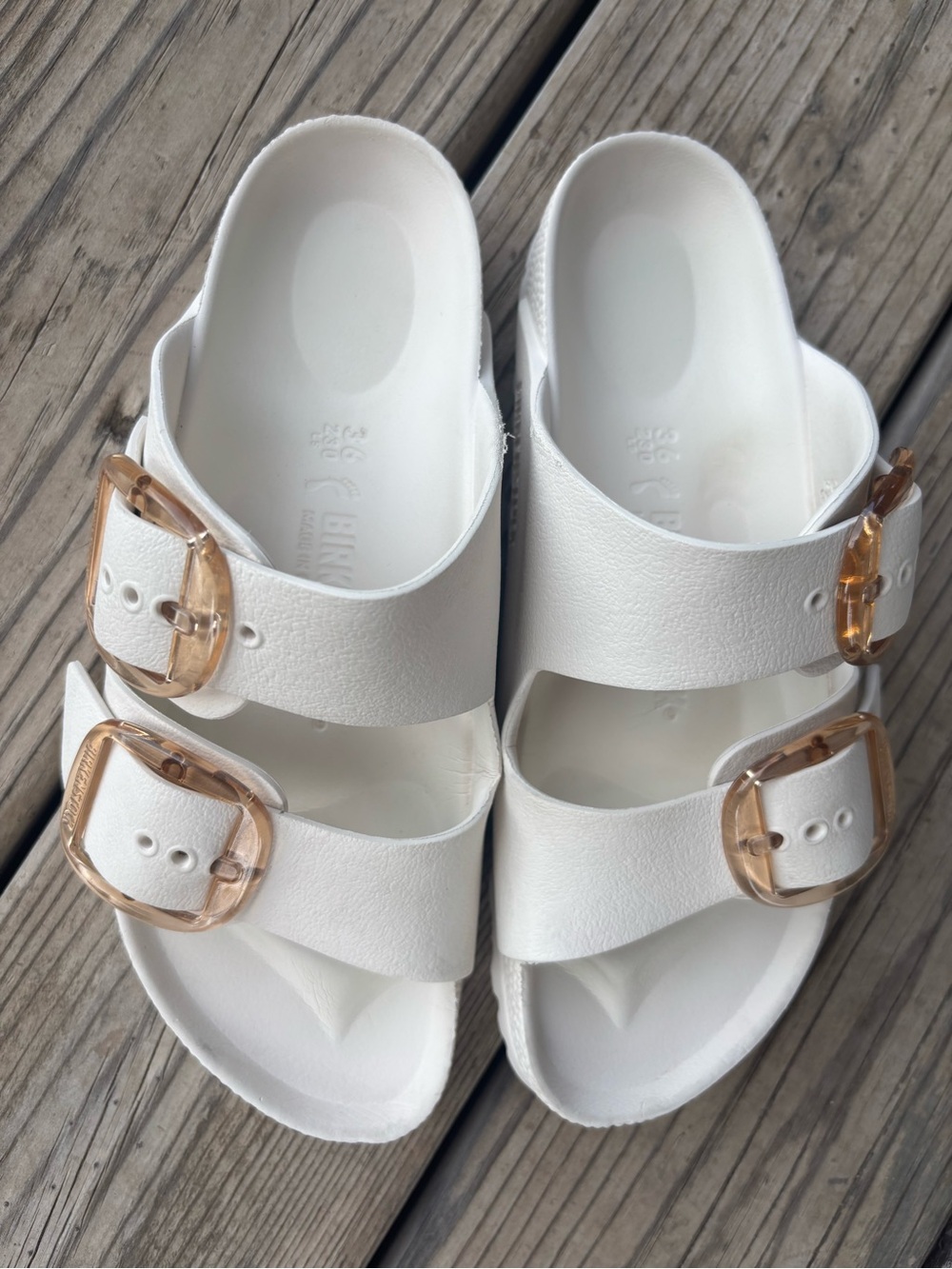 Birkenstock- SZ 36 Eggshell Arizona EVA Big Buckle Sandals